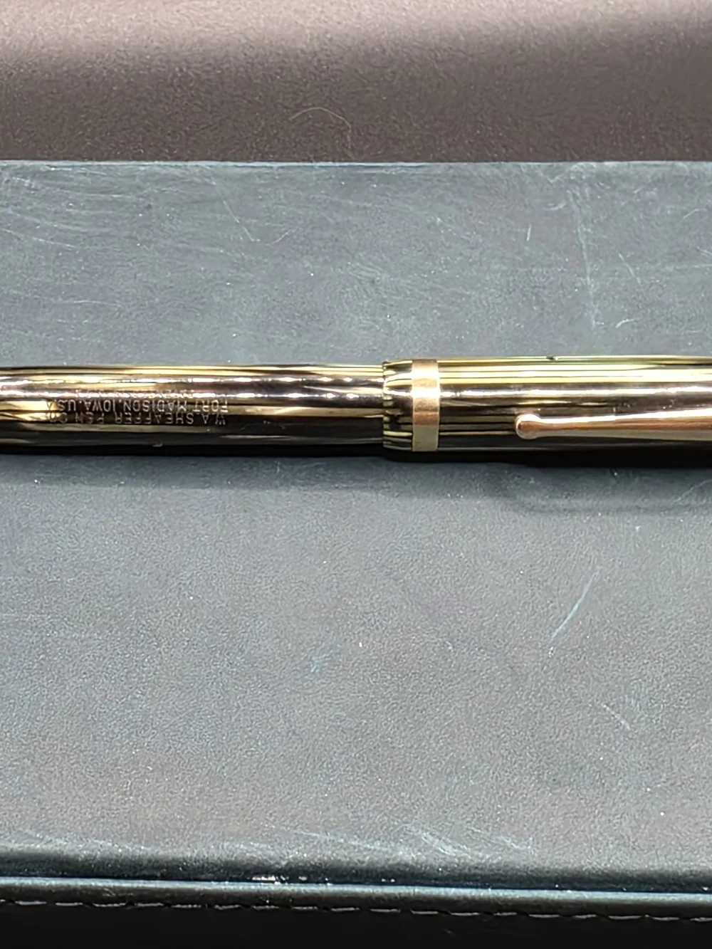 FULLY RESTORED Vintage Sheaffer Balance Lifetime Green Striated 14K Gold Nib